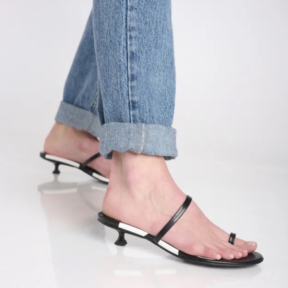 Jeffrey Campbell Free People Phosphorus Toe Ring Kitten Heel Sandals Size 8.5 - Picture 1 of 12